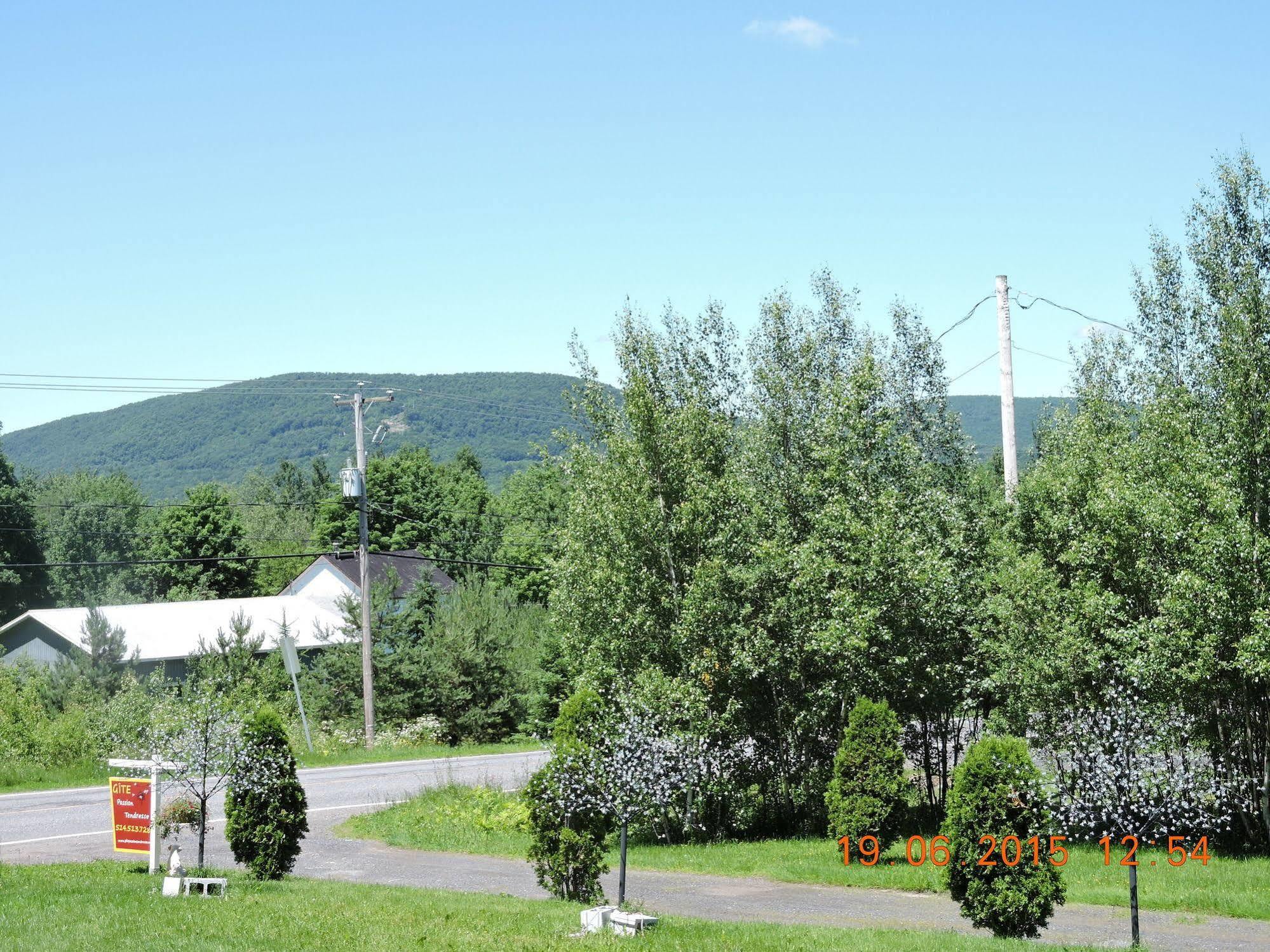 Gite Passion Et Tendresse B&B Shefford Экстерьер фото